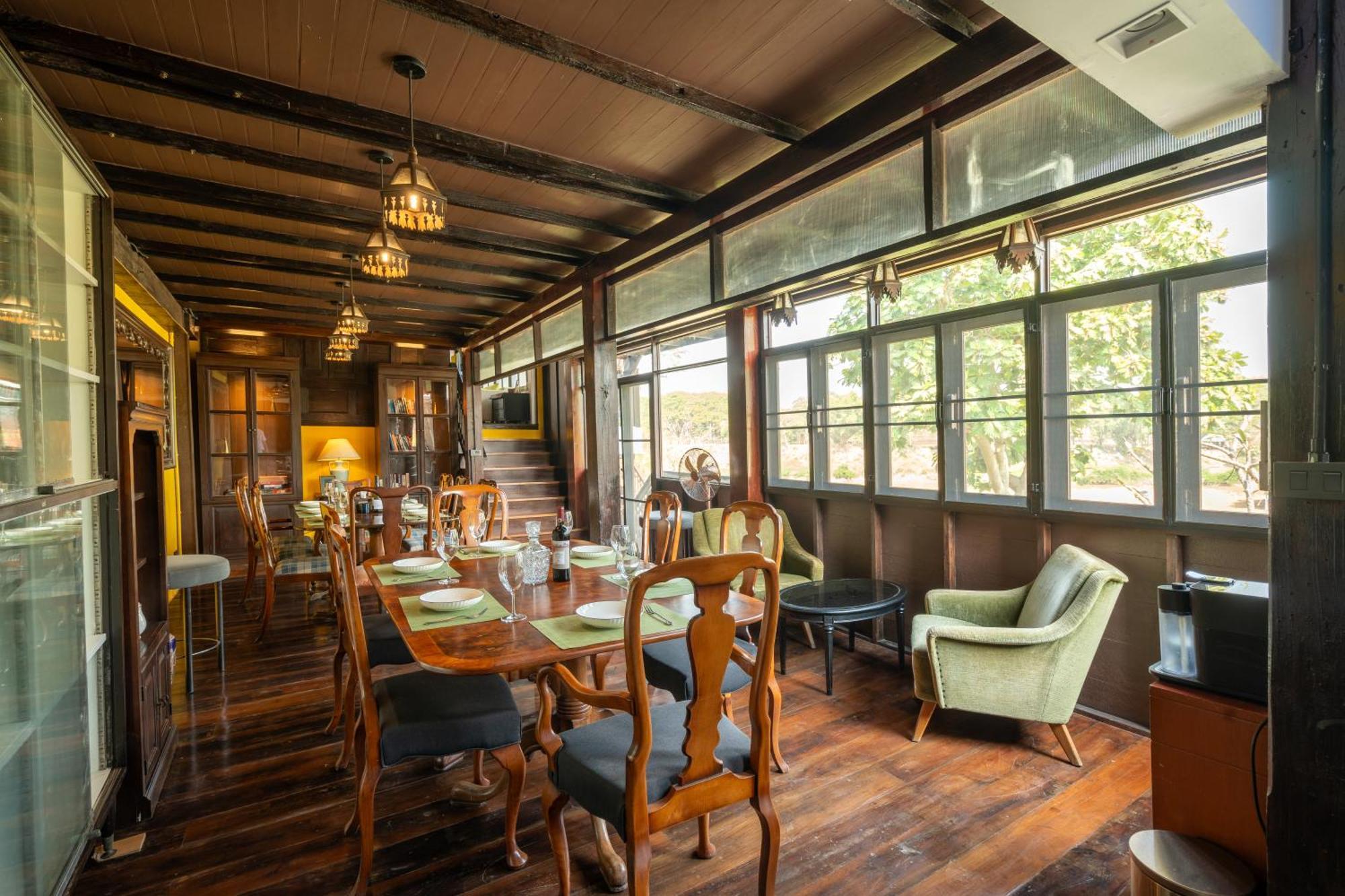 Akara House Sukhothai - Luxury Riverside Residence Dış mekan fotoğraf